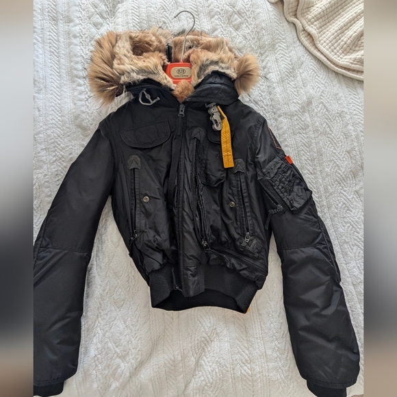 Parajumpers Jackets & Blazers - Parajumpers Beige Quilted Jacket with Fur Trim With Original Hanger